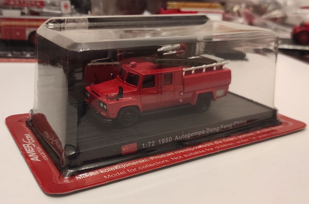 Model w skali 1:72 Autopompe Dong Feng China 1950 (M12)