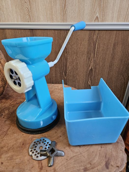 Stara nieużywana maszynka do.kielenia miesa i jarzyn