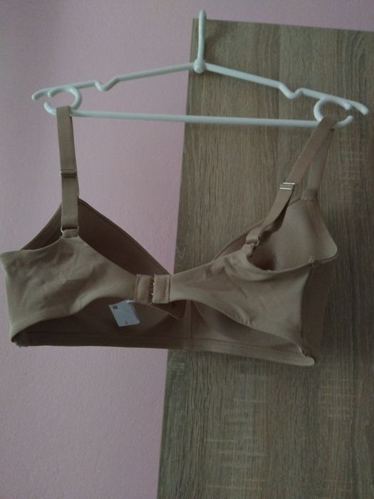 2 nowe biustonosze