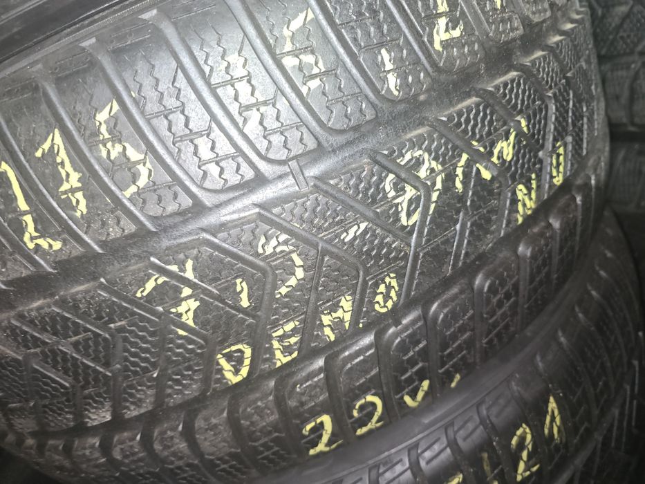 275/35/21_305/30/21 Pirelli sotto Demo kpl 7,5_8mm 20_22r.