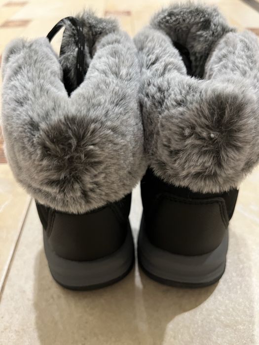 Зимове взуття Skechers