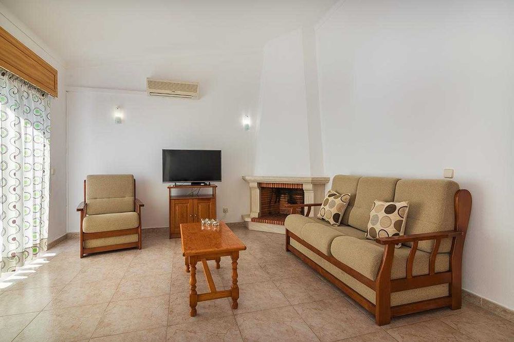CASA ALVOR - T1, A Pé para a Praia e Centro + Estacionamento - TOTALMENTE DISPONÍVEL - DESCONTOS - ALVOR