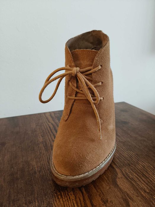 Brązowe ,zamsz r.37