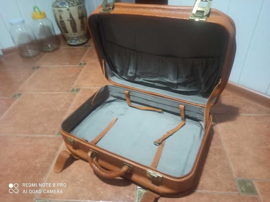 Walizka retro PRL skórzana