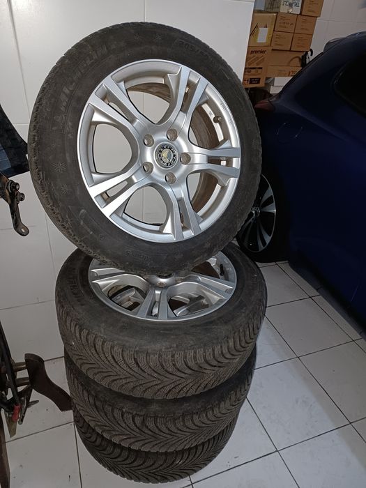 JANTES  BMW 18  Originais Pack M série 6/5,c/ pneus semi novos /