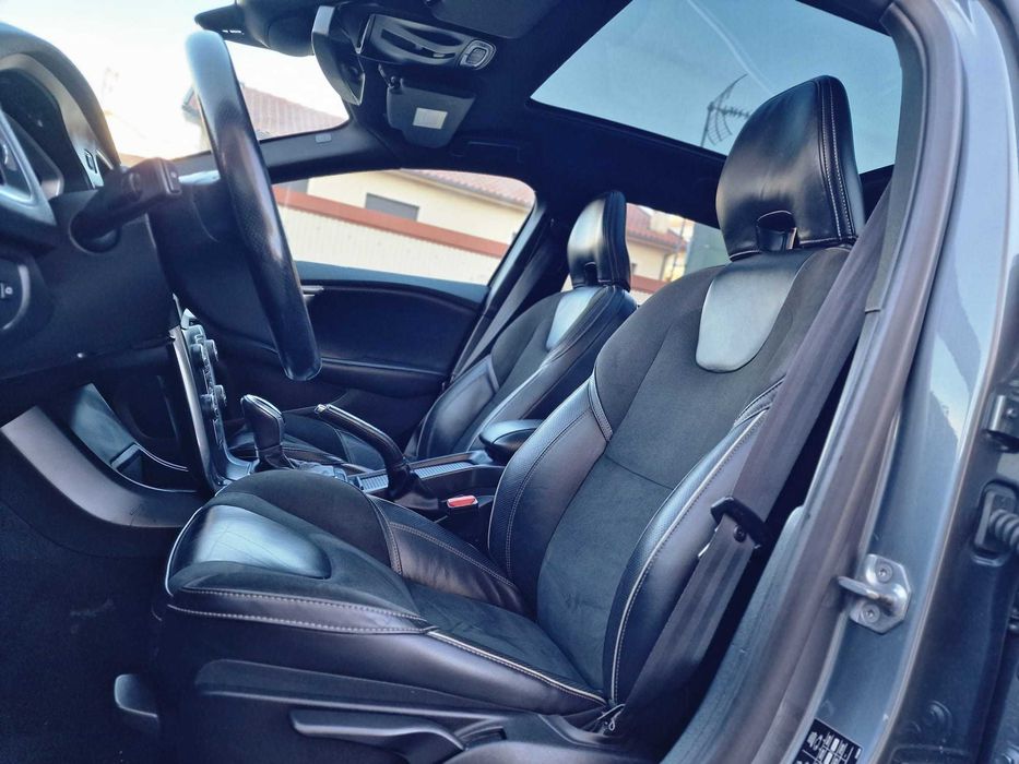 VOLVO V40 D2 R-DESIGN 1.6 115CV FULL EXTRAS "AUTOMÁTICO"