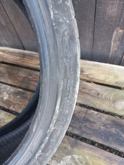 Opona opony letnie 235/35 20 cali 2szt
