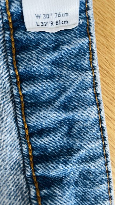 Джинси жіночі синього кольору