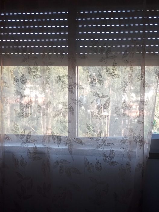 Cortina semi transparente