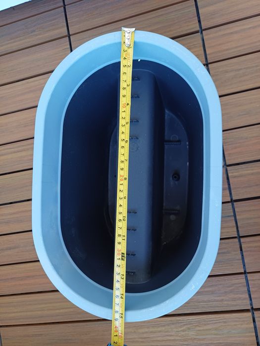 Doniczka do przewieszenia przez balustrade na balkon/taras