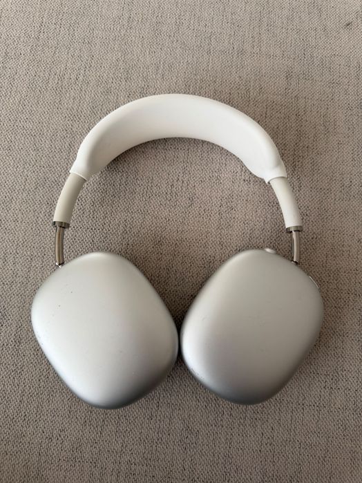 AirPods Max pierwsza generacja