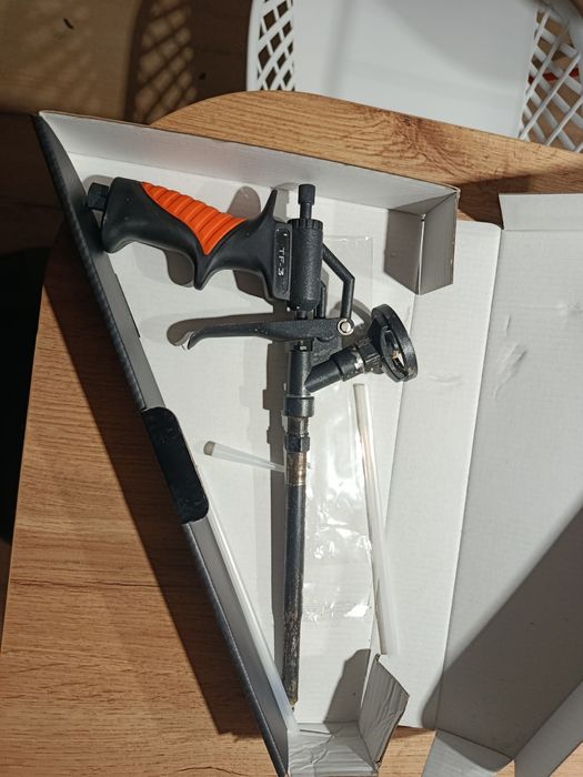 Пістолет для монтажної піни Дніпро -М TF-3