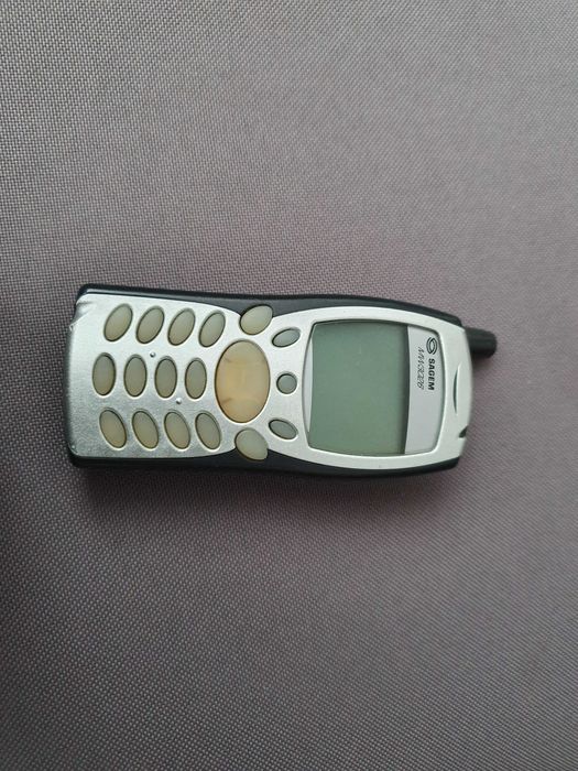 Stary zabytkowy telefon Sagem MW3026