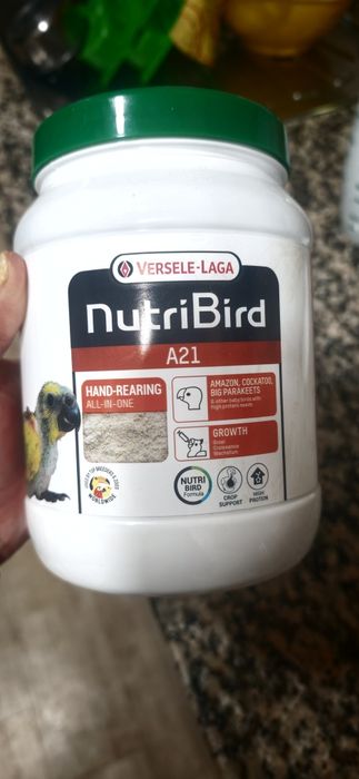 Papa ave bebé Nutribird A21