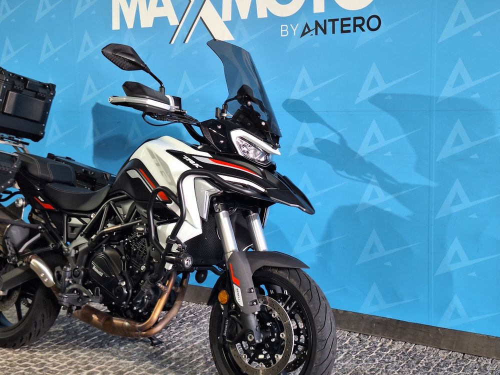 alt