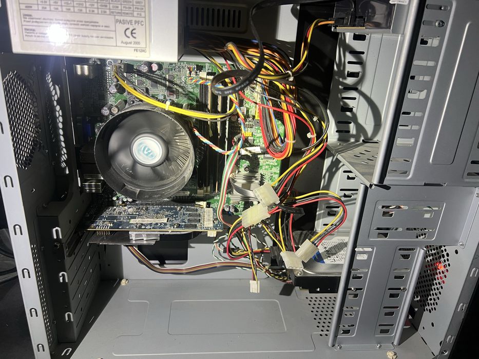 Komputer stacjonarny biurowy – i5 / 6GB RAM / HDD