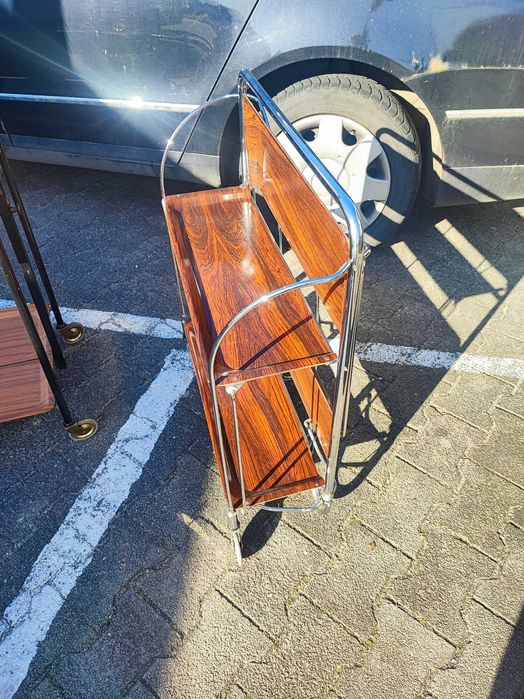 Mobilny stolik serwisowy - barek .