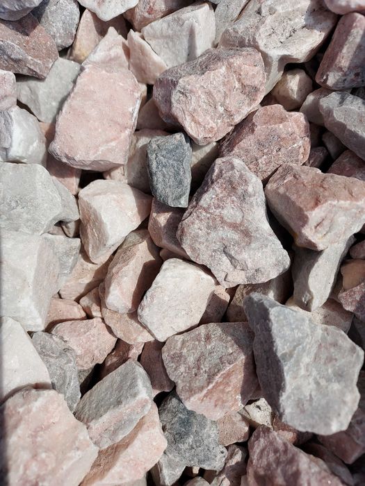 Grys Różowy worek 20 kg. Kamień Ozdobny Ogrodowy