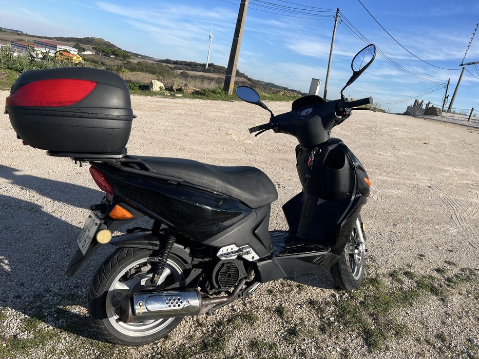 Scooter 125 cc  27000kms