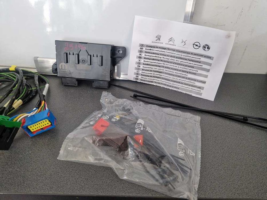 Peugeot 208 II Instalacja Haka Holowniczego