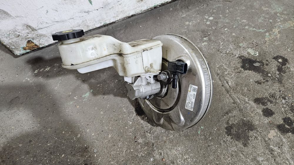 Serwo pompa hamulcowa opel insignia b AA5R
