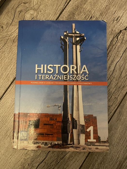 Podrecznik historia i teraźniejszość