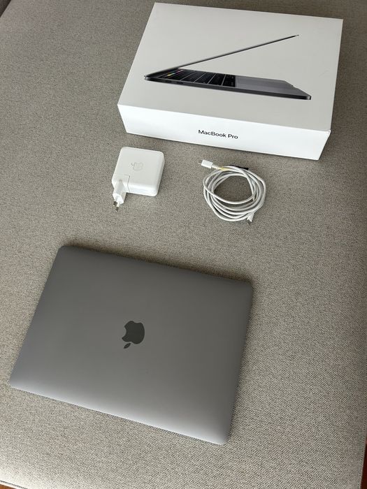MacBook Pro 13" (modelo 2019) | Intel Core i5 Quad-Core | 8 GB RAM | SSD 256 GB