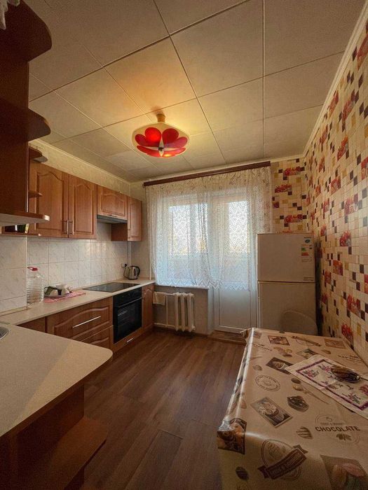 Здам велику 1 кім. квартиру на Кн. Володимира Великого/Марсельській!