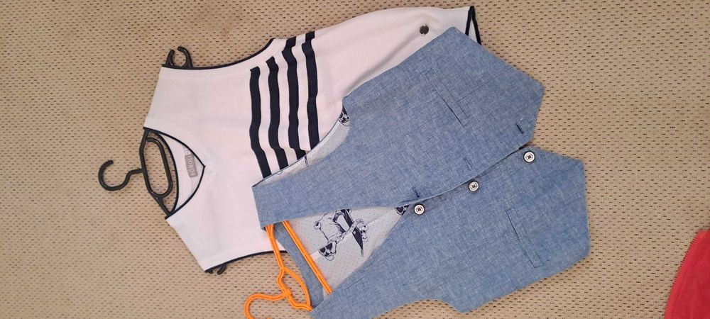 Жилетки 2шт. 148р для школяра