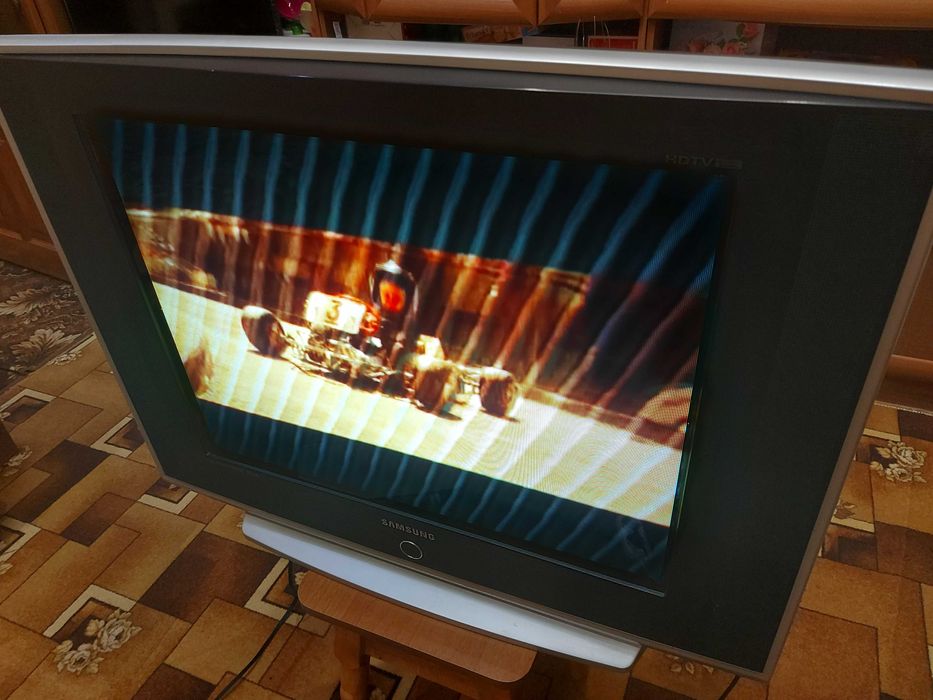 Великий Samsung 29" телевізор з плоским екраном ТВ Sony