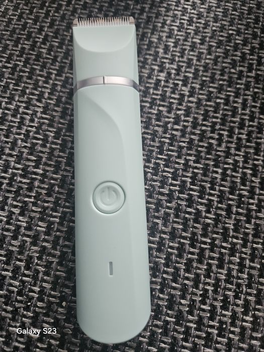 depilator zielony i srebrny