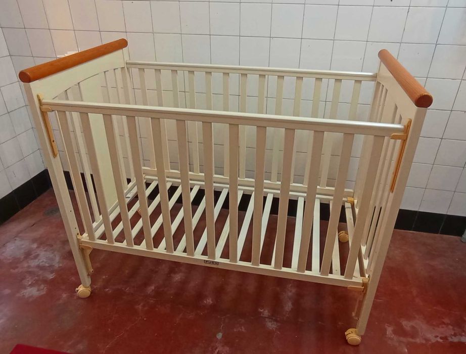 Cama de Bebé "TRAMA" Como Nova