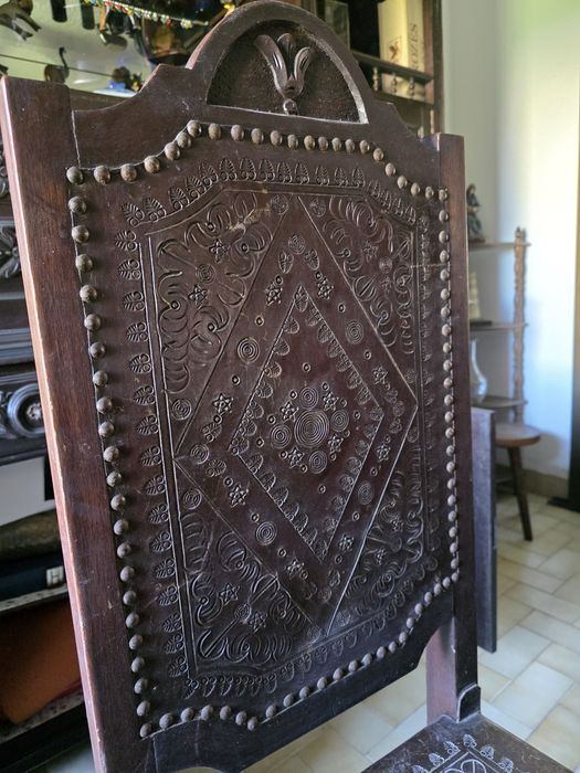 Mesa de madeira e cadeiras - vintage