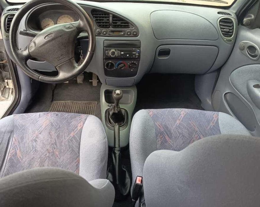 Ford fiesta 1.25 gasolina — photo 2