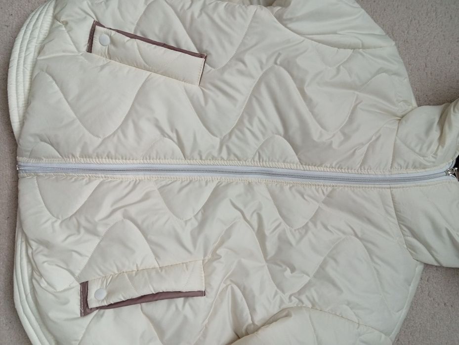 Курточка  жіноча