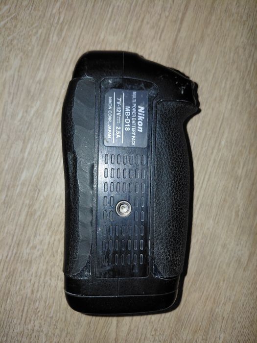 MB-D18 Grip do Nikon D850