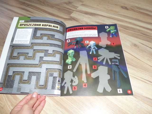 Minecraft. Naklejkowa przygoda. Poszukiwacze skarbów