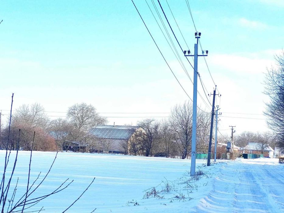 Продам земельну ділянку під житлову забудову в с.Писарівка 5180