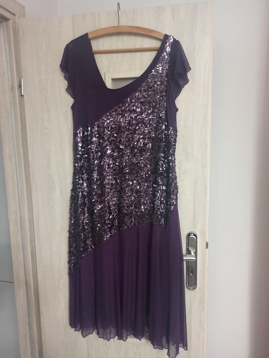 Suknia fioletowa z kremowym żakietem