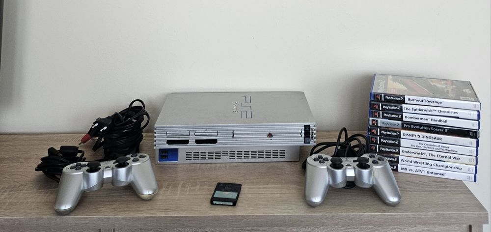 Konsola PlayStation 2 FAT Silver +Pady Gry