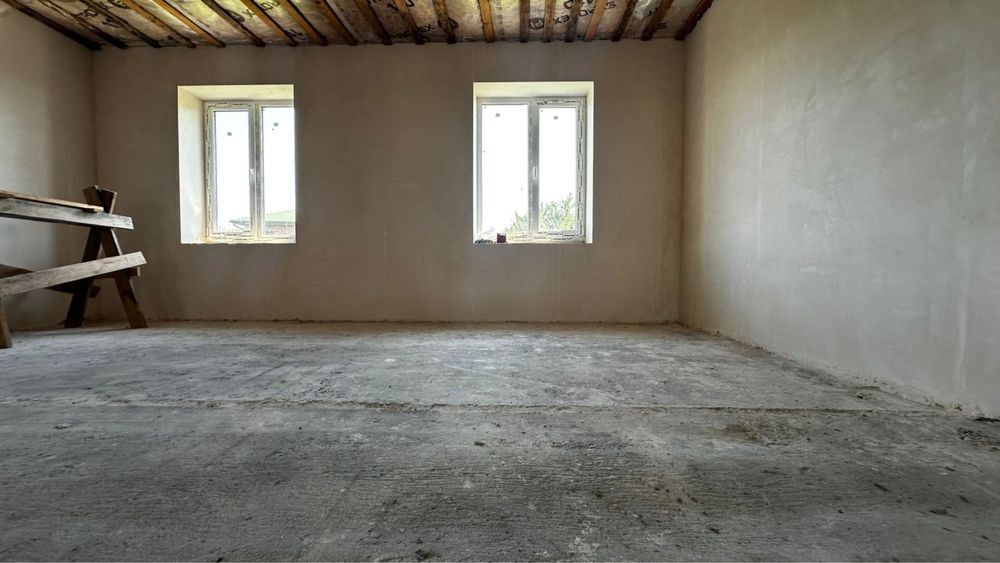 Продам таунхаус з оздобленням поряд з інфраструктурою