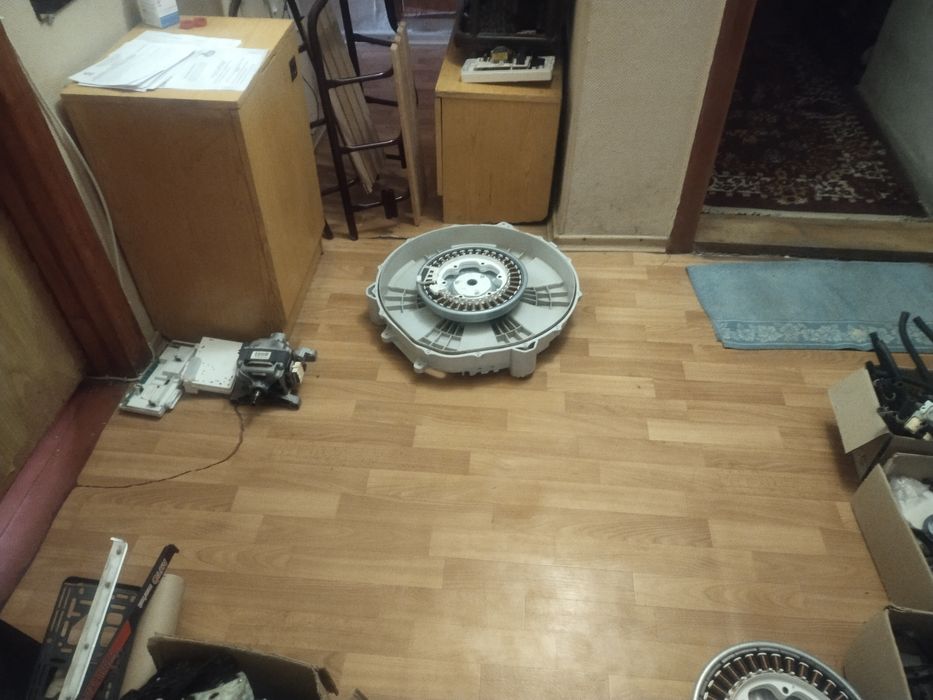 Продам запчасти для стиральной машины  lg