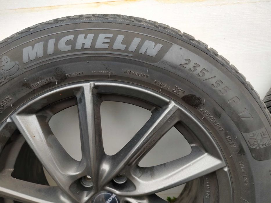 Felga ford kuga + opona zimowa gratis 235_55_R17