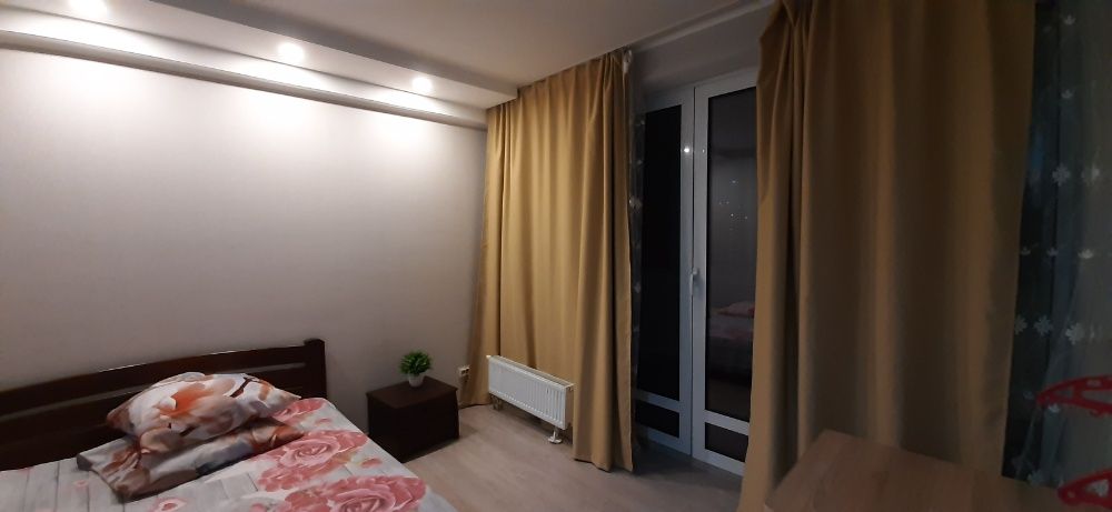 мини отель-номер посуточно с удобствами и балконом в отеле с кухней