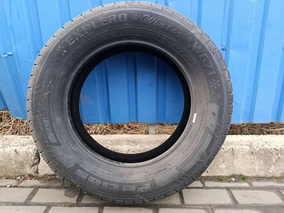 Нові шини (2шт) 225/65R17 106H Petlas Explero Winter W671