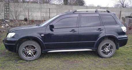 Мицубиси аутлендер