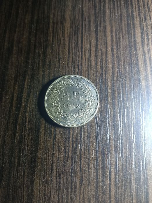 Монети 1992 года сумою 5 , 10 .