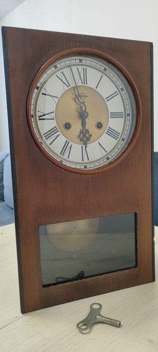 Zegar ścienny nakręcany Metron Antyk