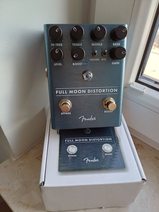 Fender Full Moon Distortion - high gain