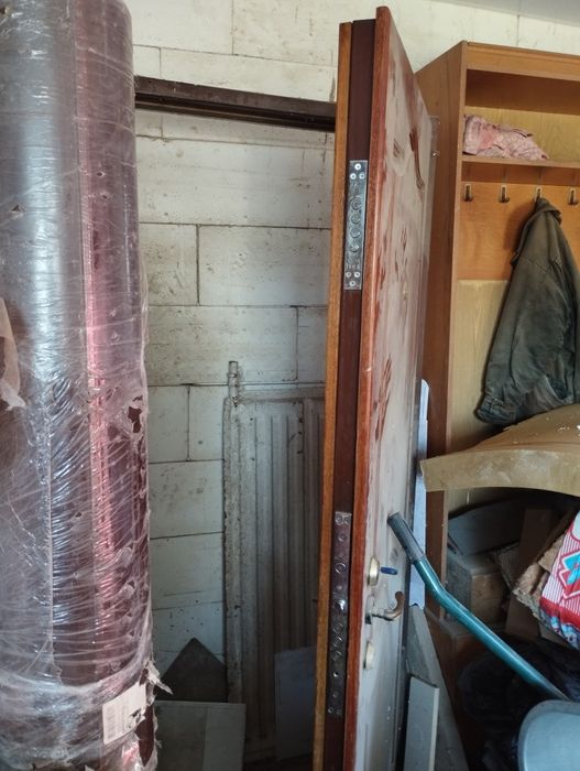 Двері вхідні броньовані, масив дуба